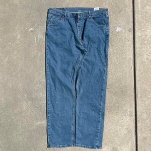 Wrangler Relaxed Fit Blue Jeans